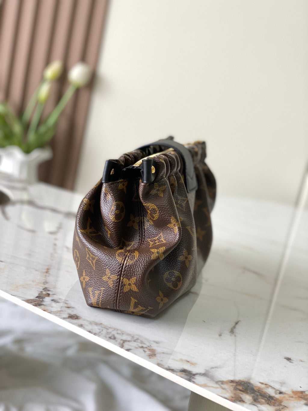 LV Pochette Sling PM