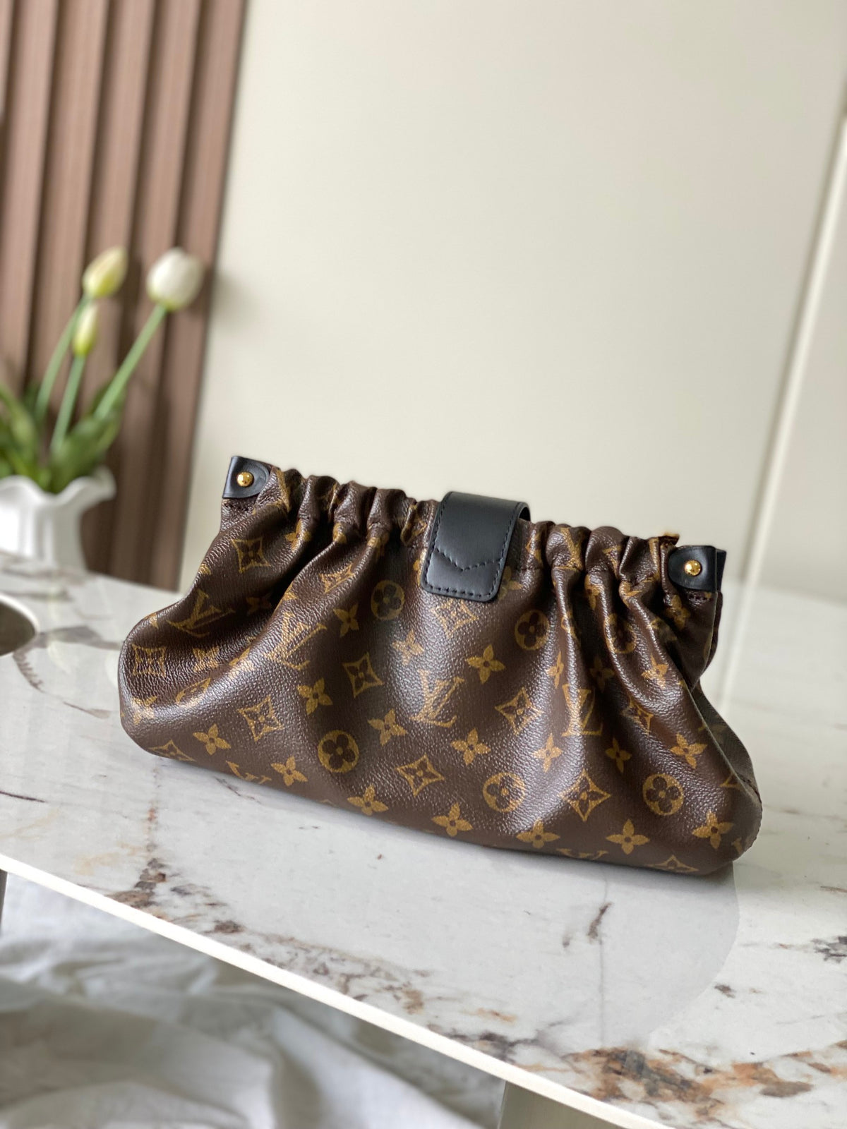 LV Pochette Sling PM