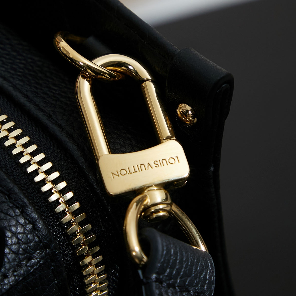 LV OnTheGo East West