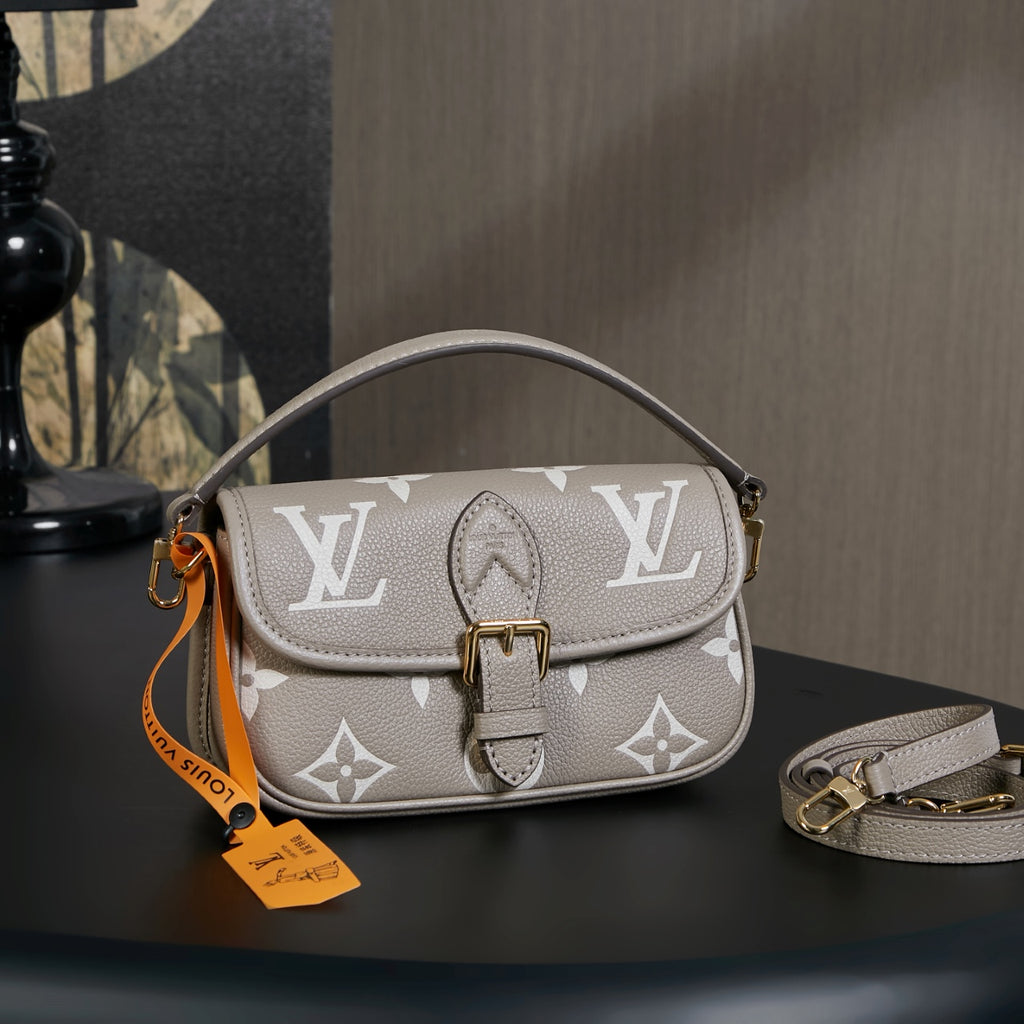 LV Nano Diane