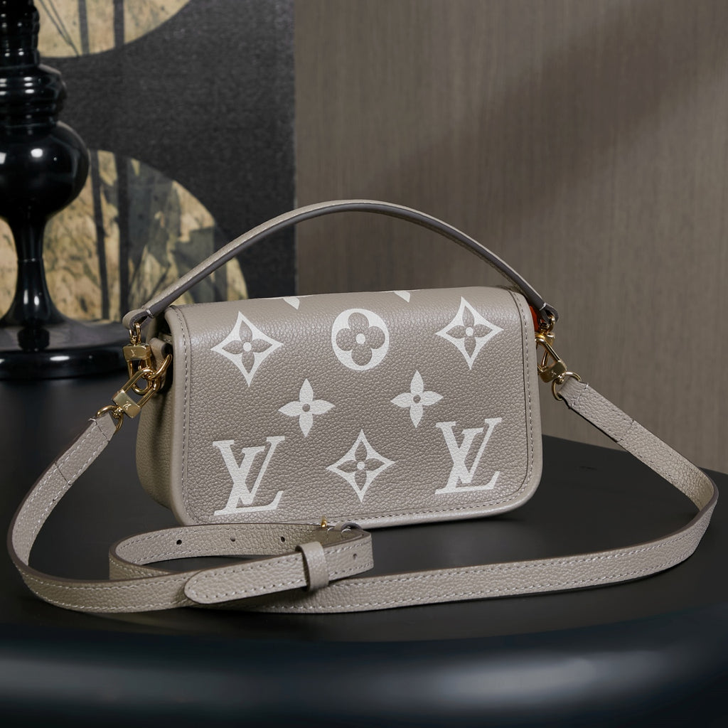 LV Nano Diane