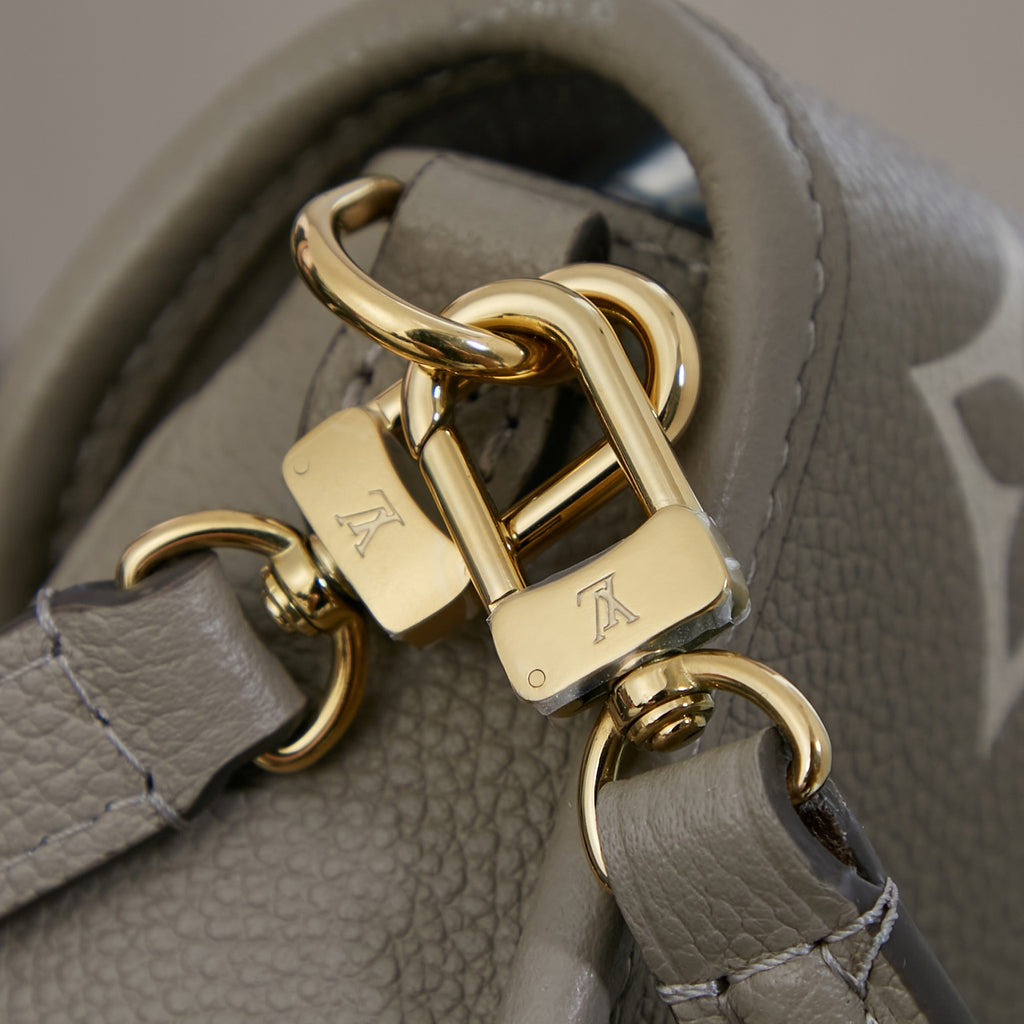 LV Nano Diane