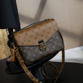 LV Pochette Métis