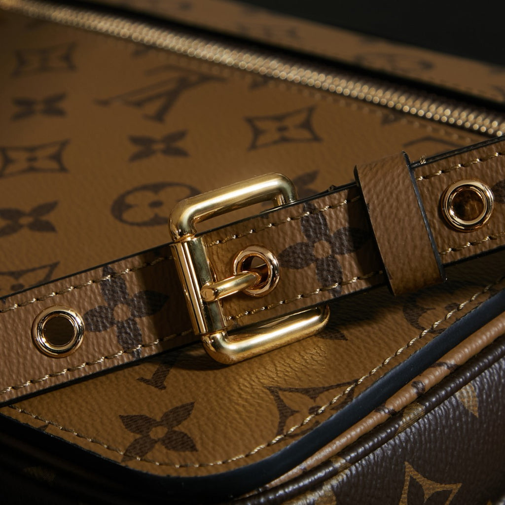 LV Pochette Métis