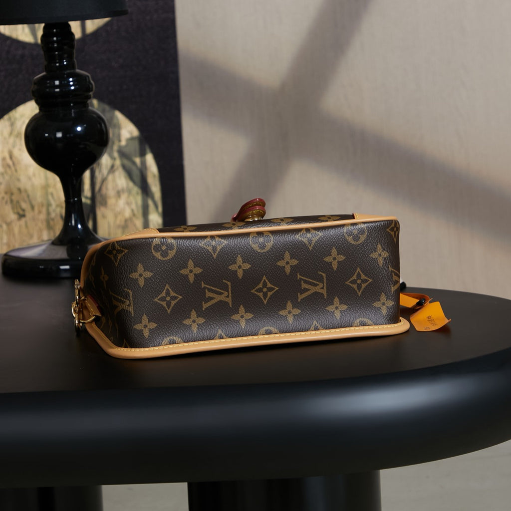 LV Diane