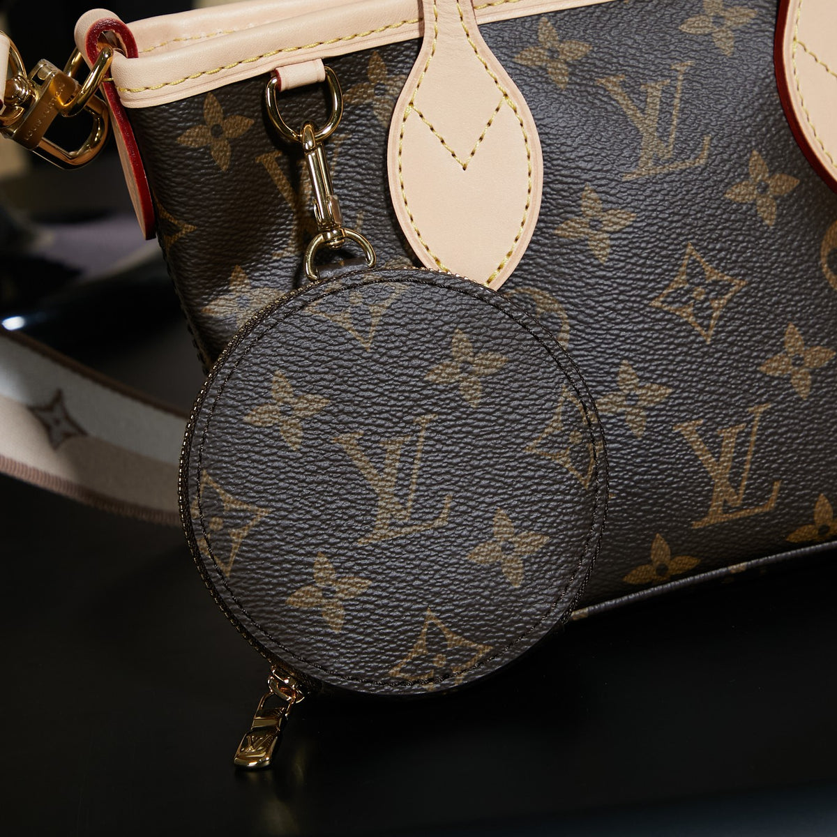 LV Neverfull BB