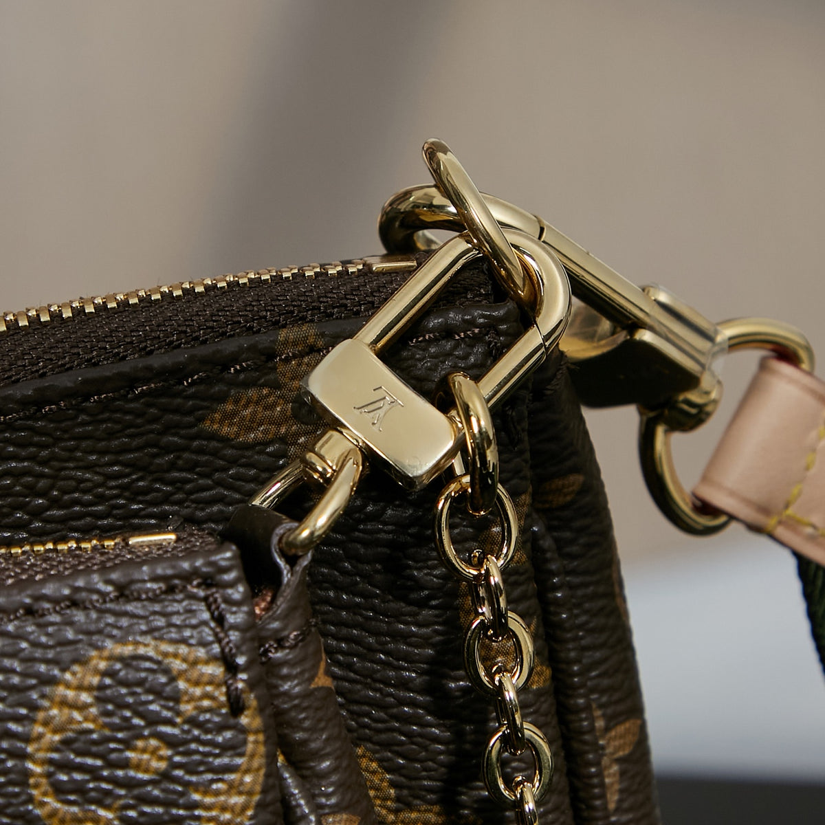 LV Multi Pochette Accessories