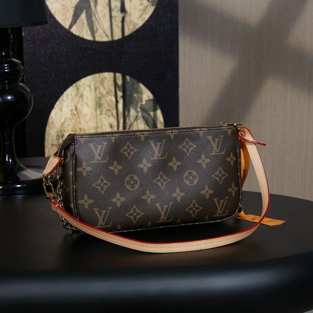 LV Pochette Accessoires