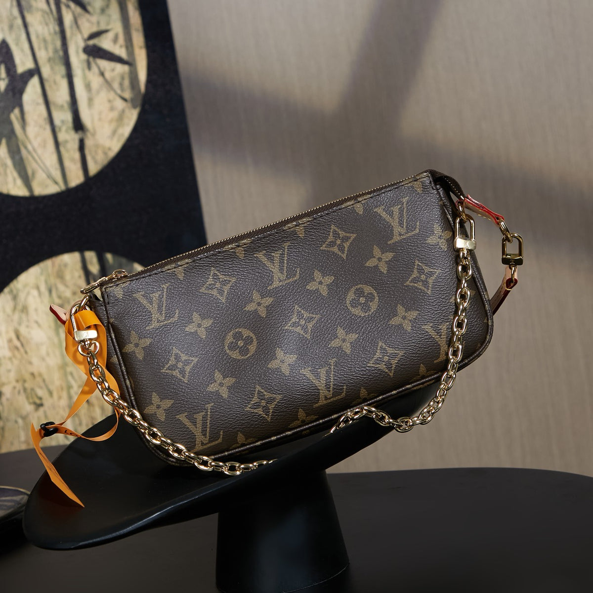 LV Pochette Accessoires