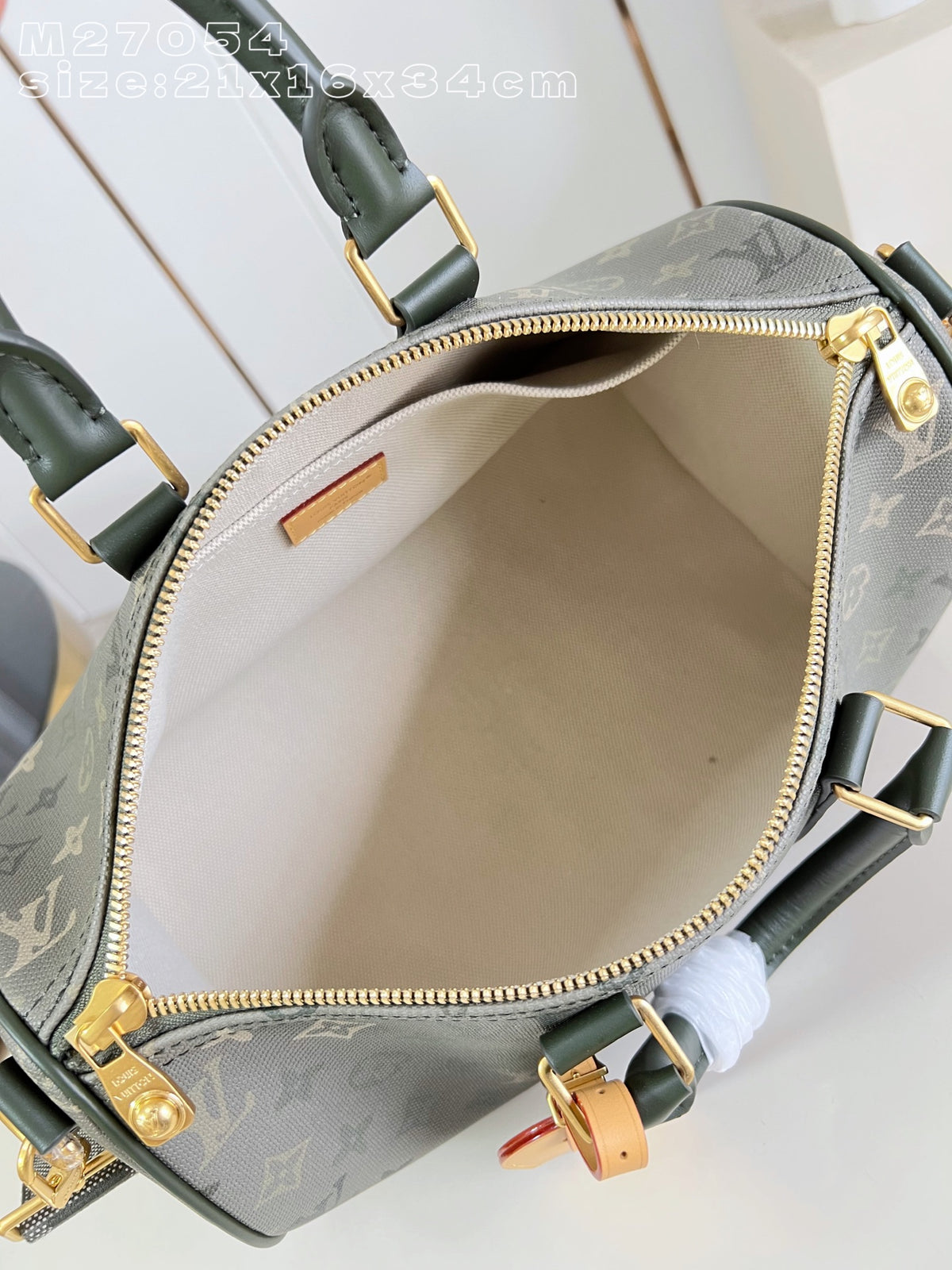 LV Keepall Bandoulière 35