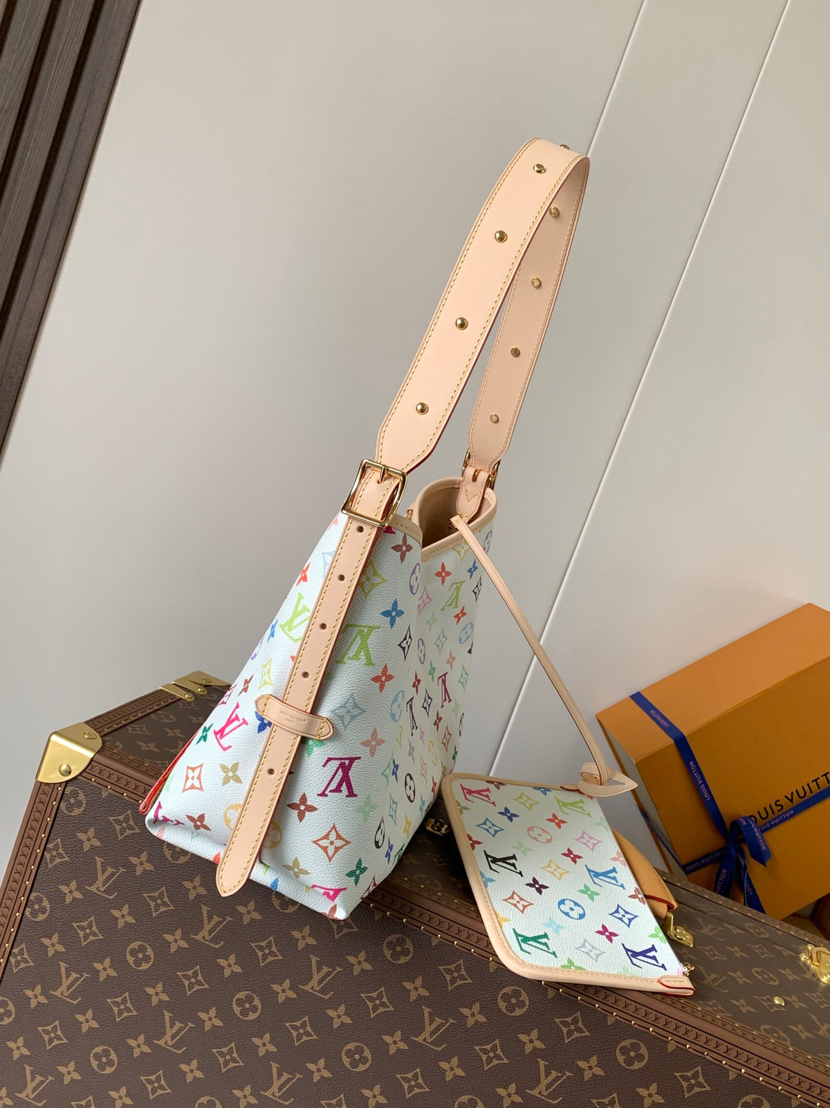 LV x TM CarryAll MM