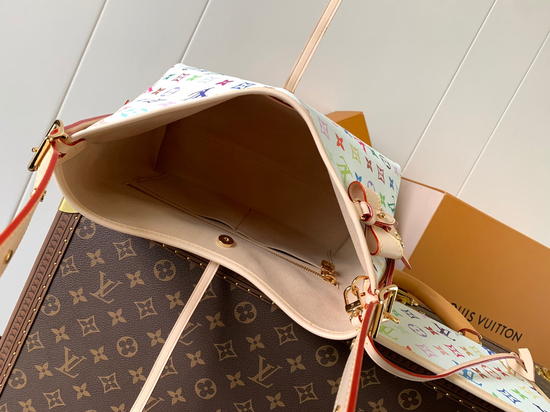 LV x TM CarryAll MM