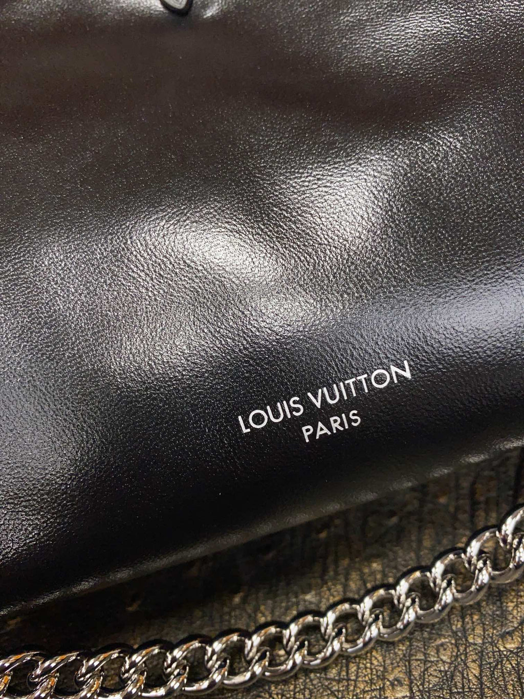 LV CarryAll Vibe BB  M12888