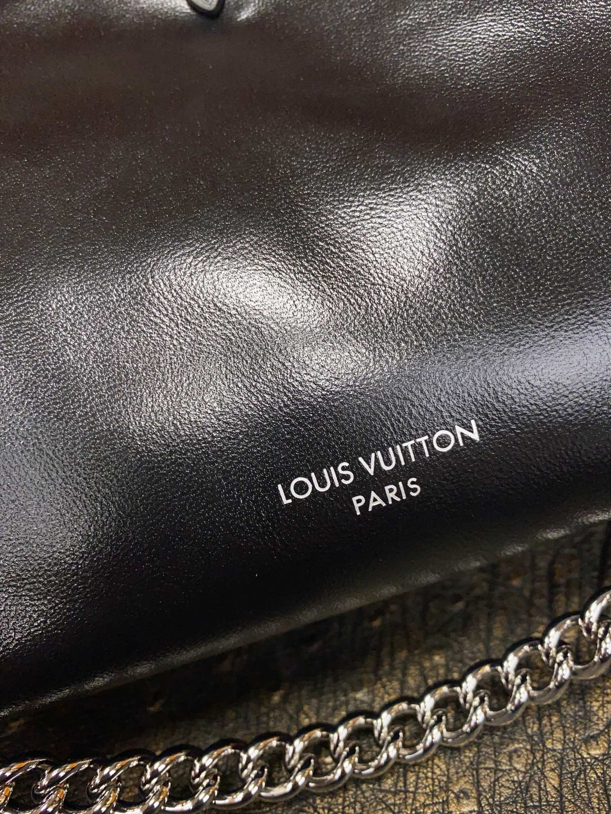 LV CarryAll Vibe BB  M12888