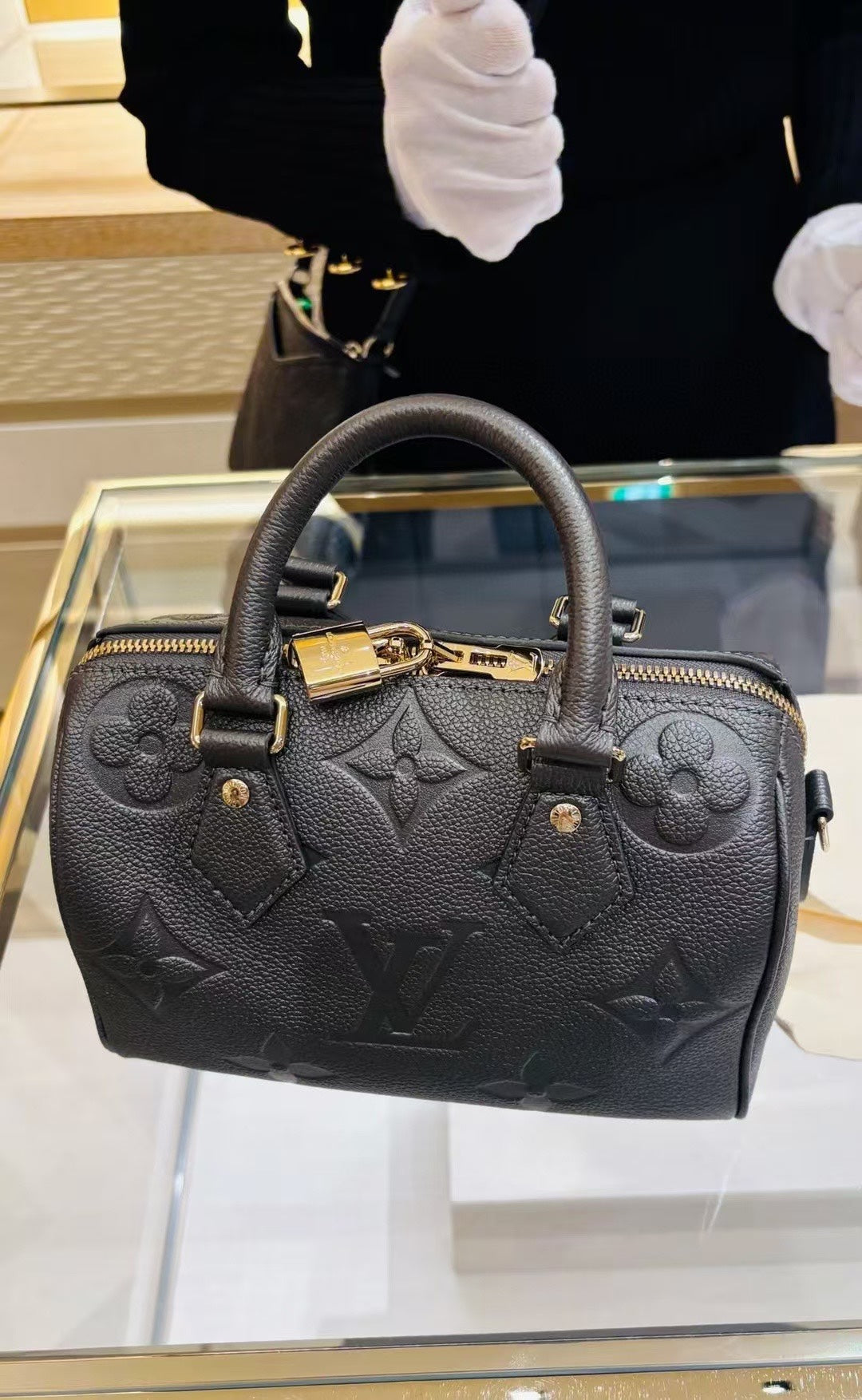 LV Speedy Bandoulière 20 Monogram Empreinte