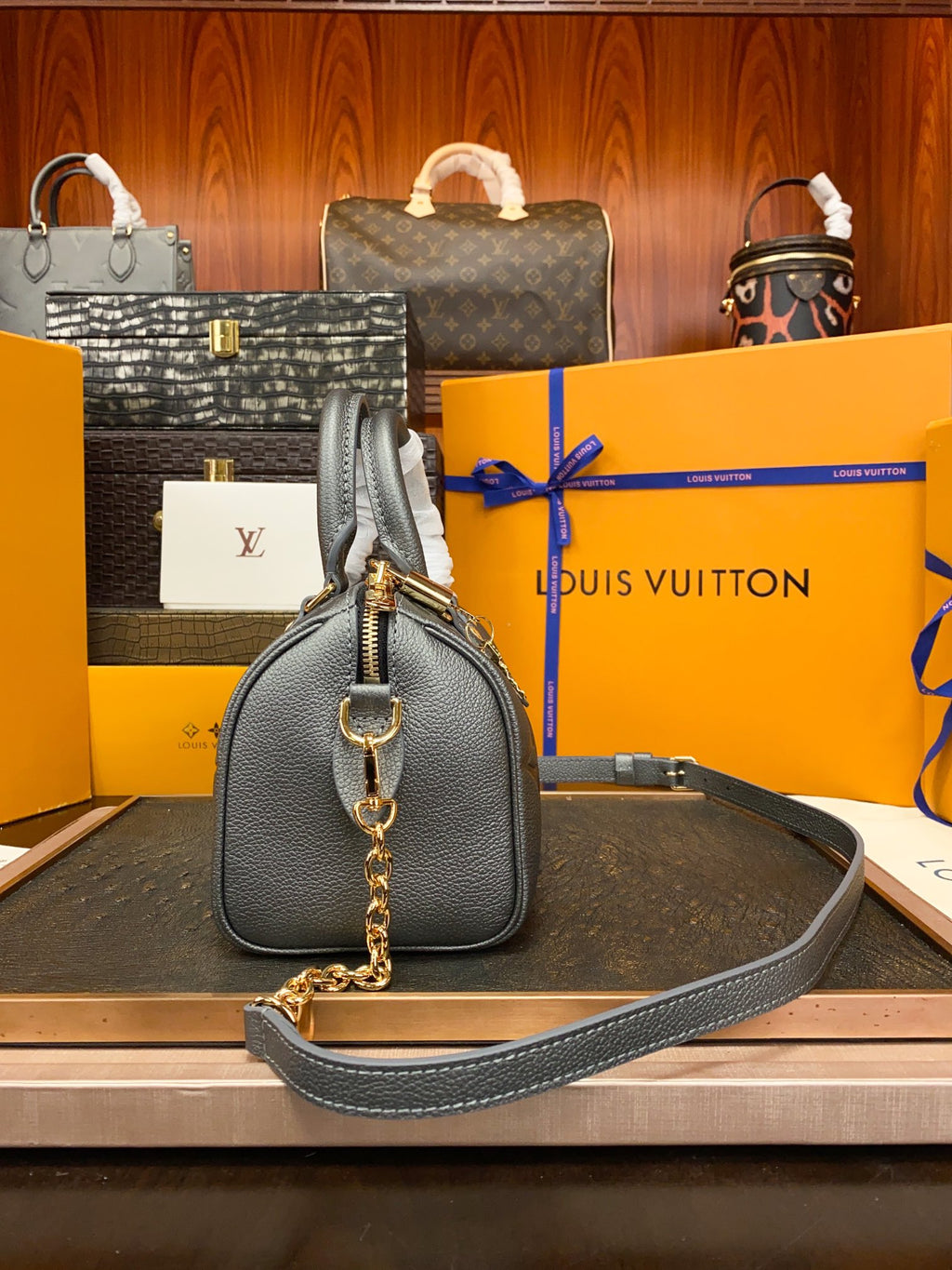 LV Speedy Bandoulière 20 Monogram Empreinte