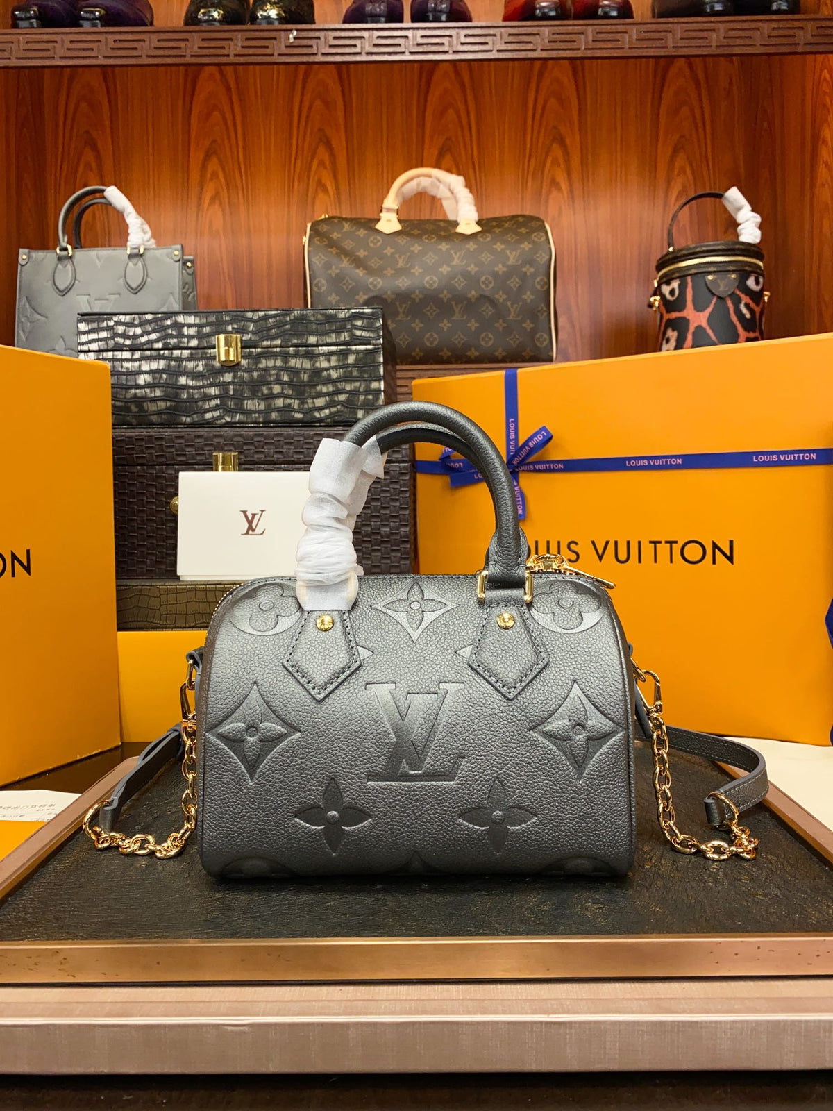 LV Speedy Bandoulière 20 Monogram Empreinte