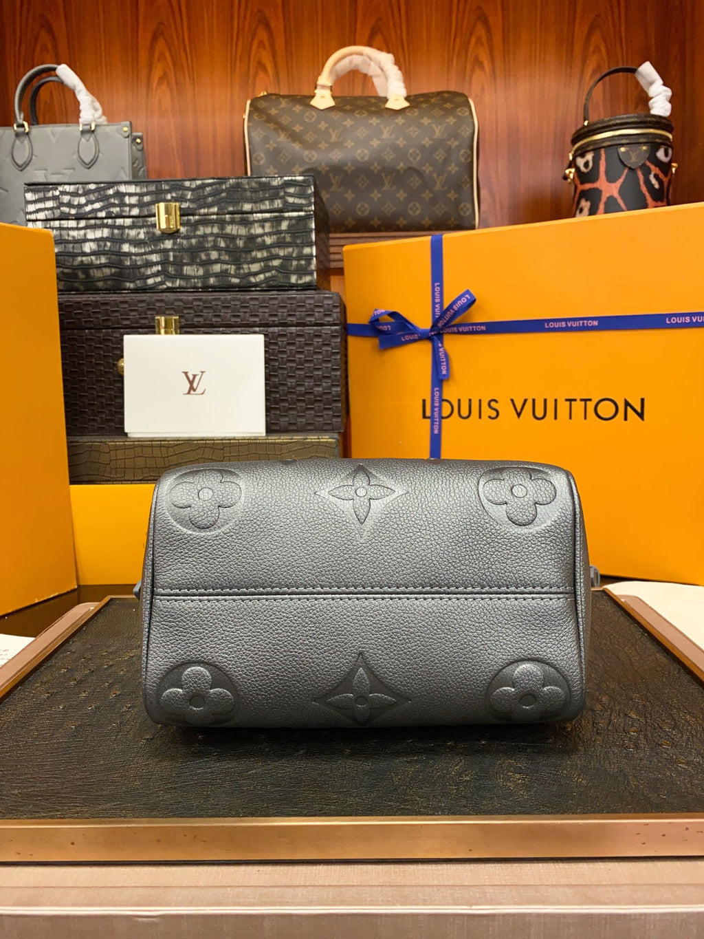 LV Speedy Bandoulière 20 Monogram Empreinte