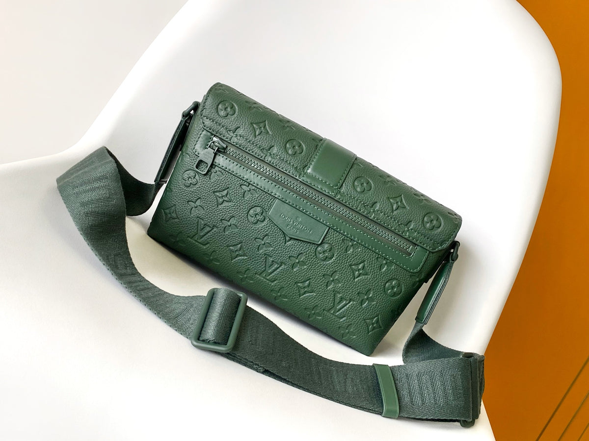 LV S-Cape Messenger