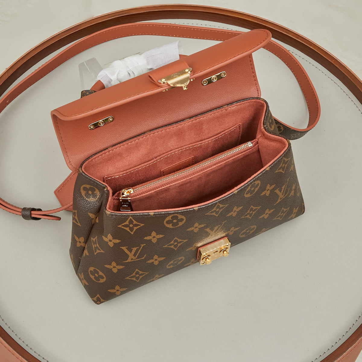 M28288	LV Madeleine BB