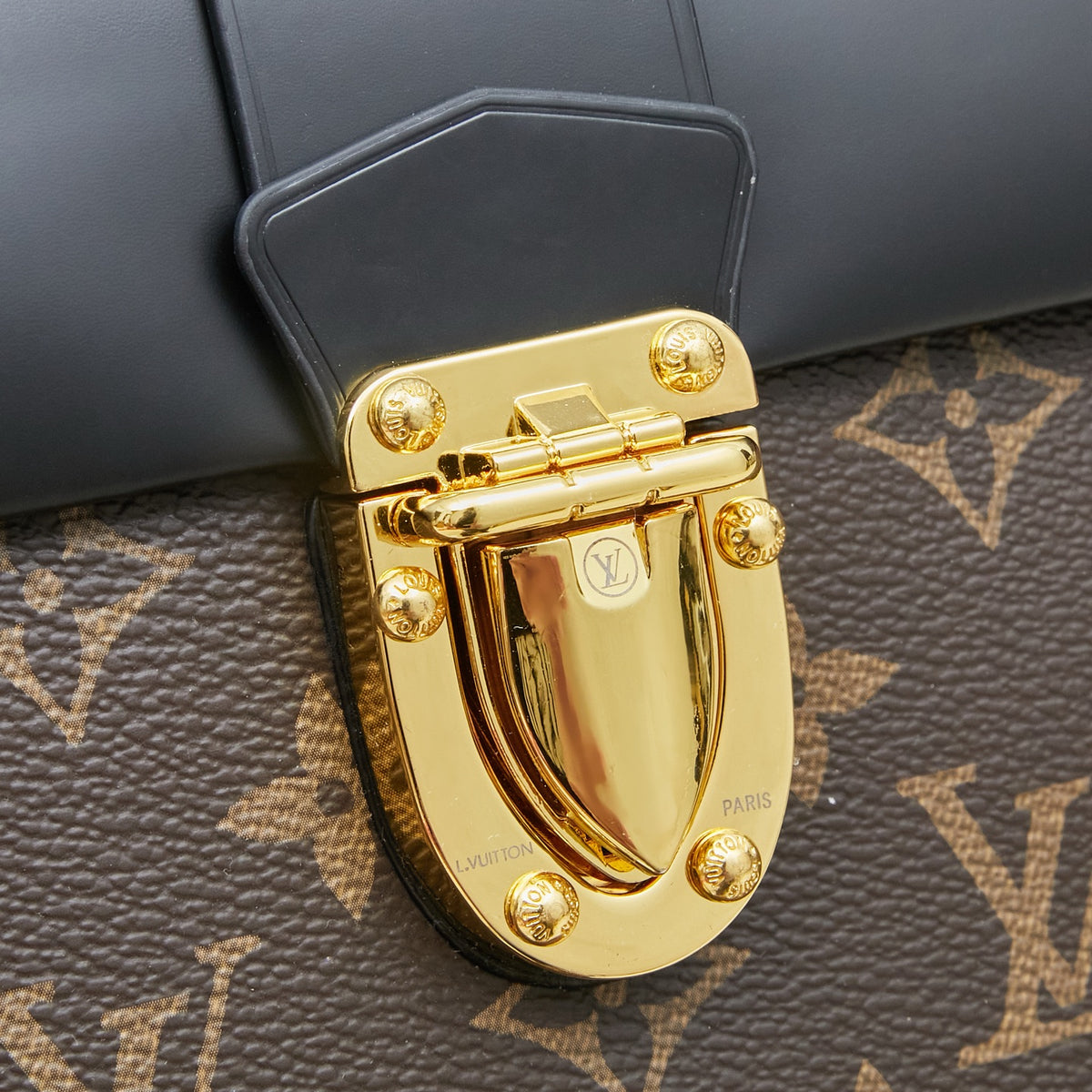 M43125	LV One Handle Flap MM