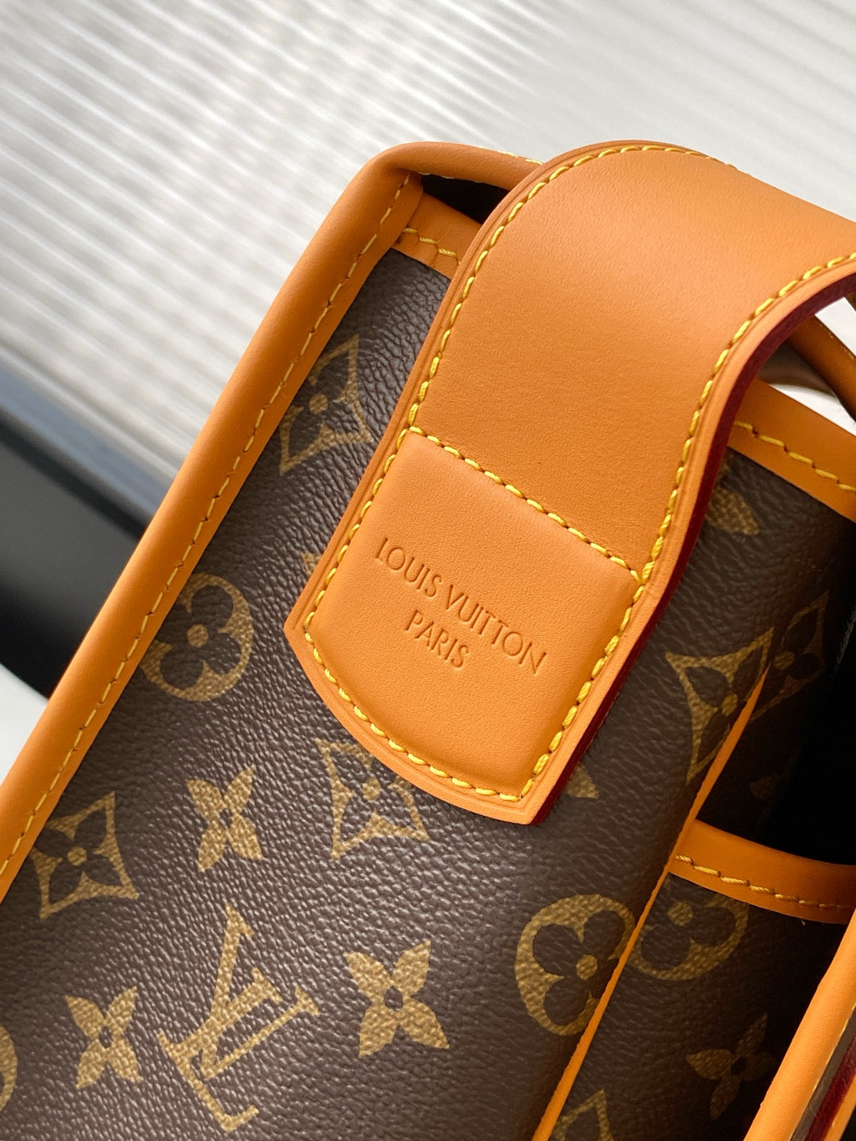 M14723	LV Satchel Messenger