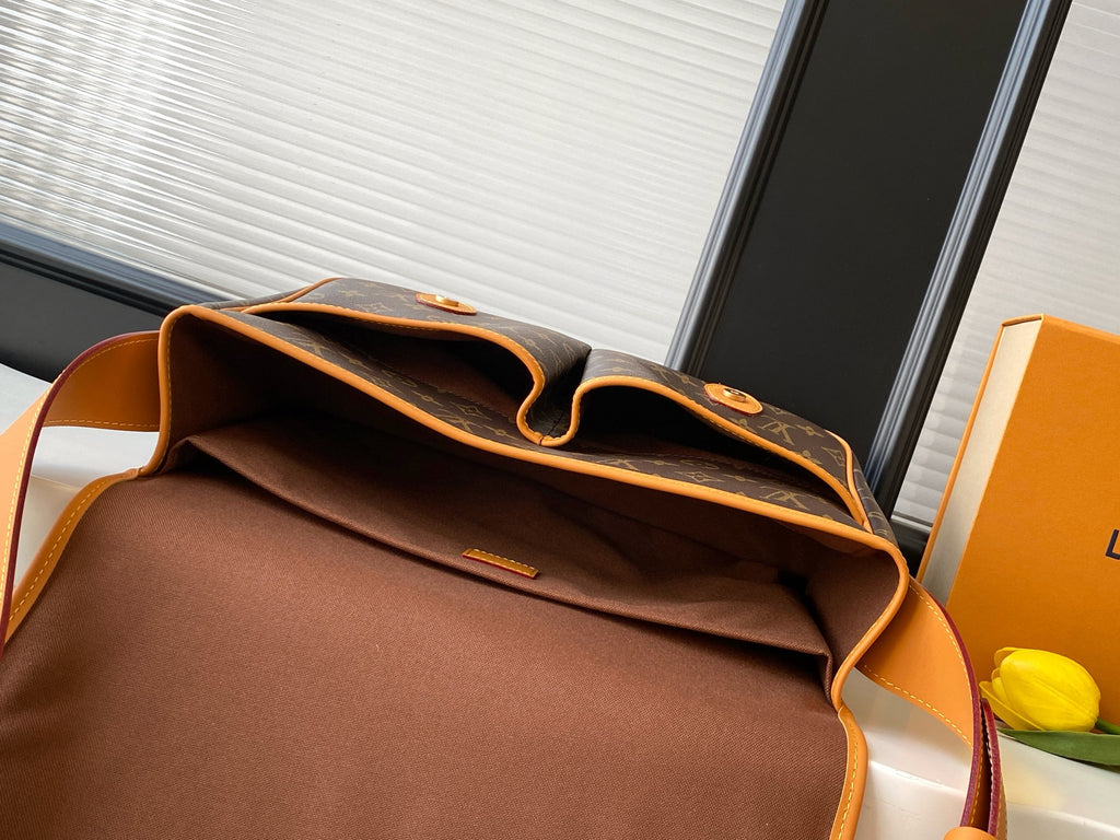 M14723	LV Satchel Messenger
