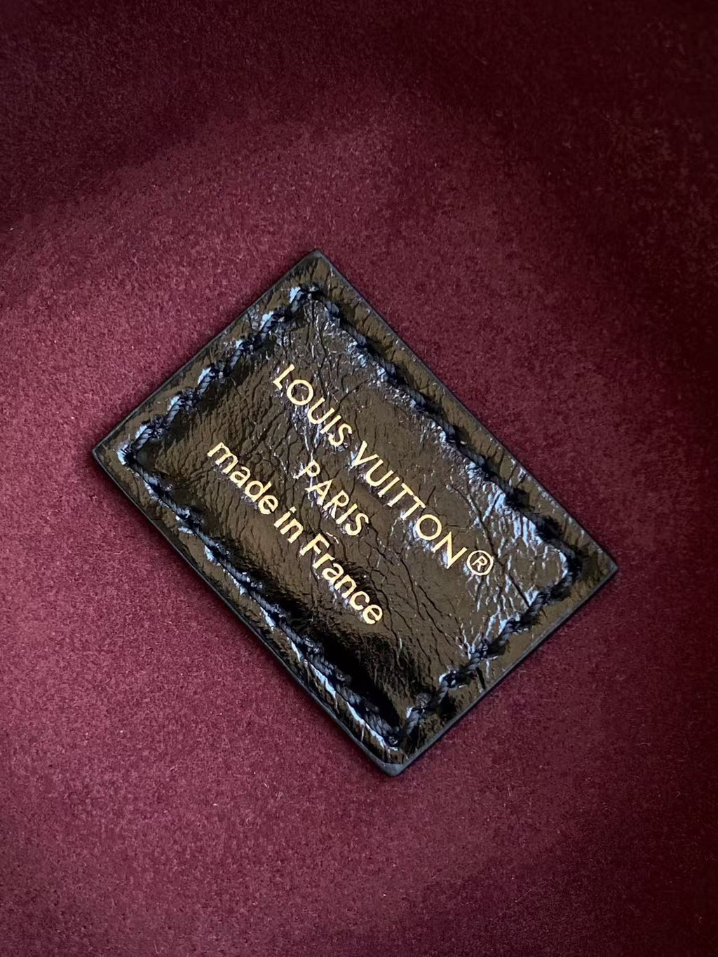 M26245	LV Ski Pochette Mia
