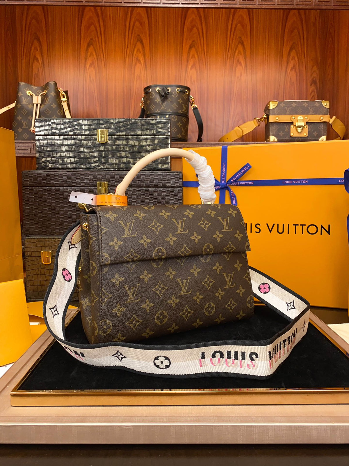 M46372	LV Cluny BB