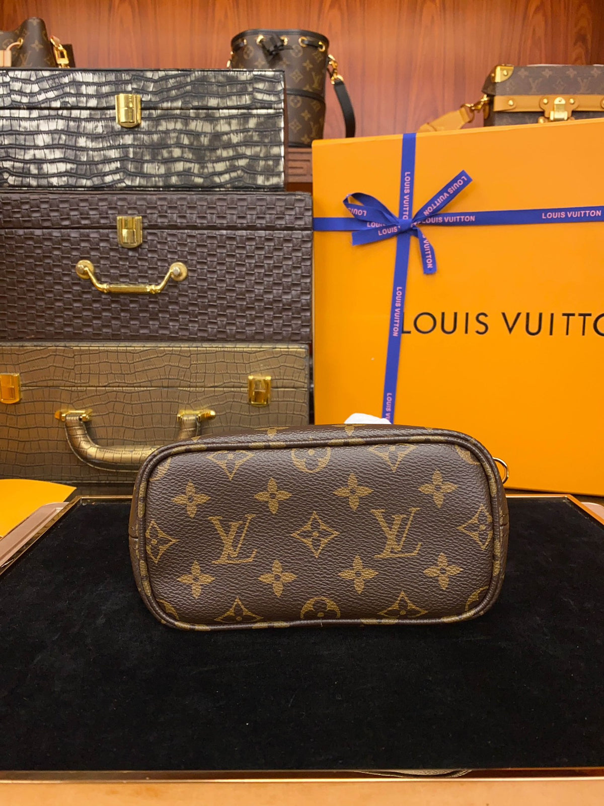 M46786	LV Neverfull BB