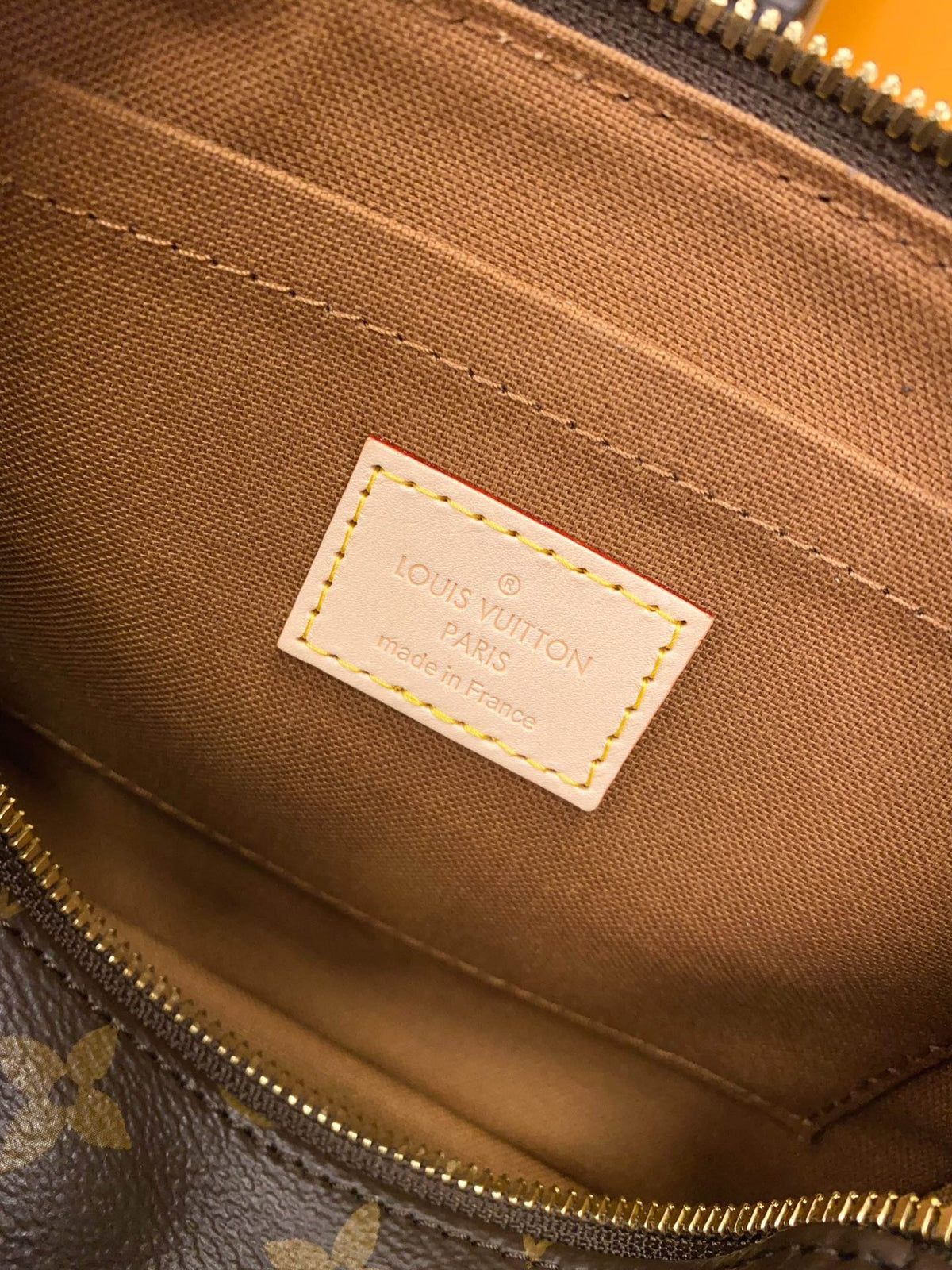 M46222	LV Speedy Bandoulière 18