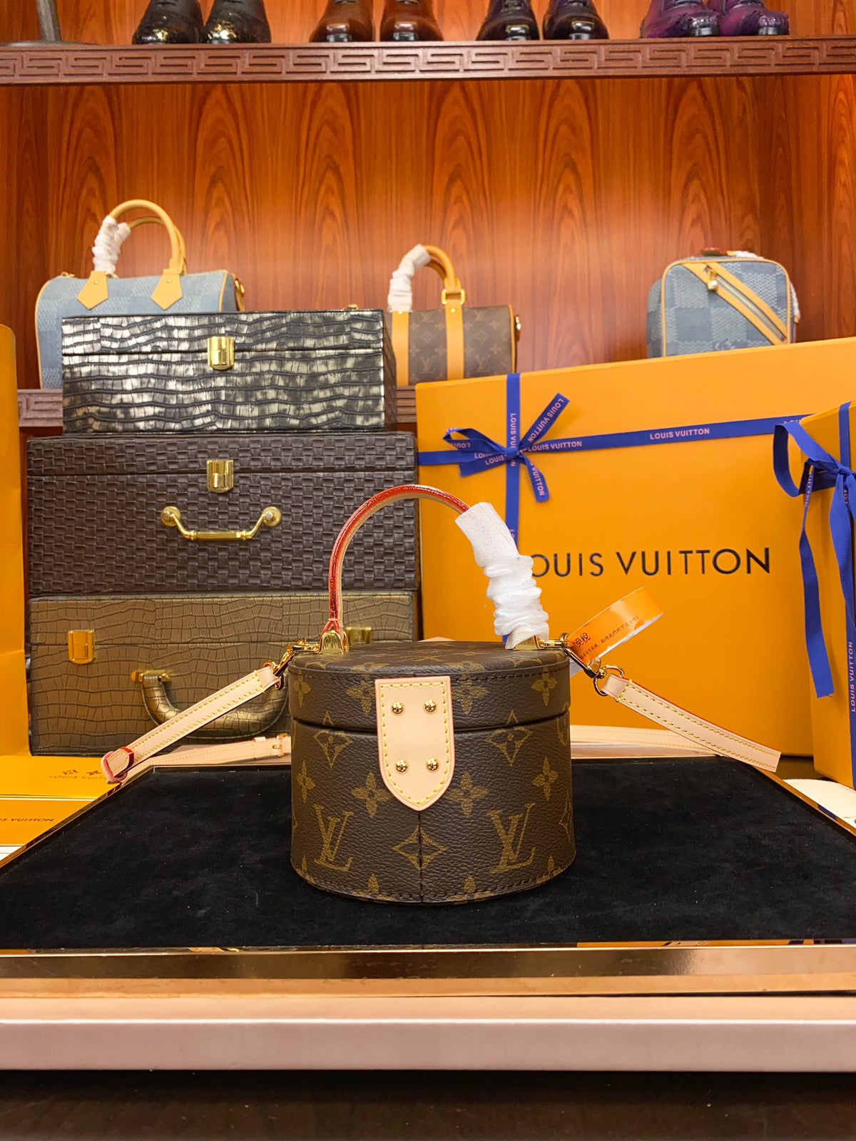 M43514	LV Petite Boîte Chapeau