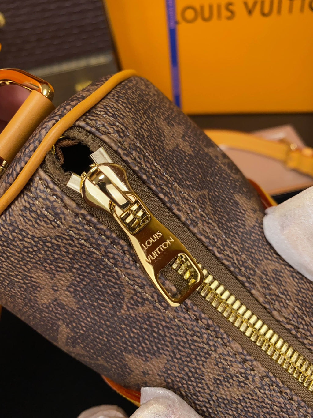 M14981	LV Keepall 25 Cargo