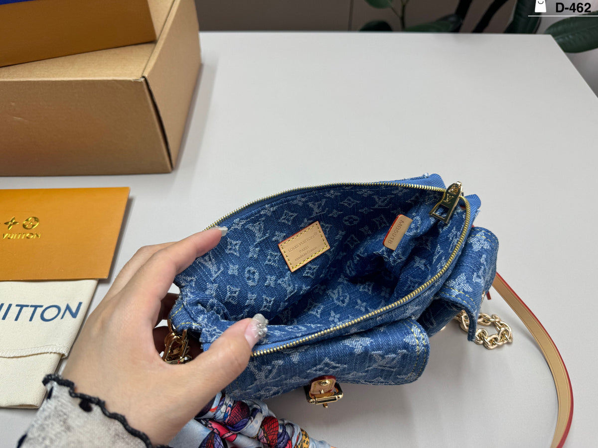 M27602|LV Pochette Accessoire Cargo