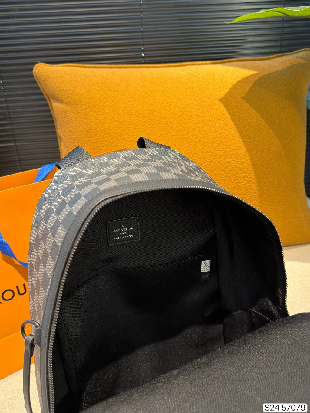 M46684|LV Discovery