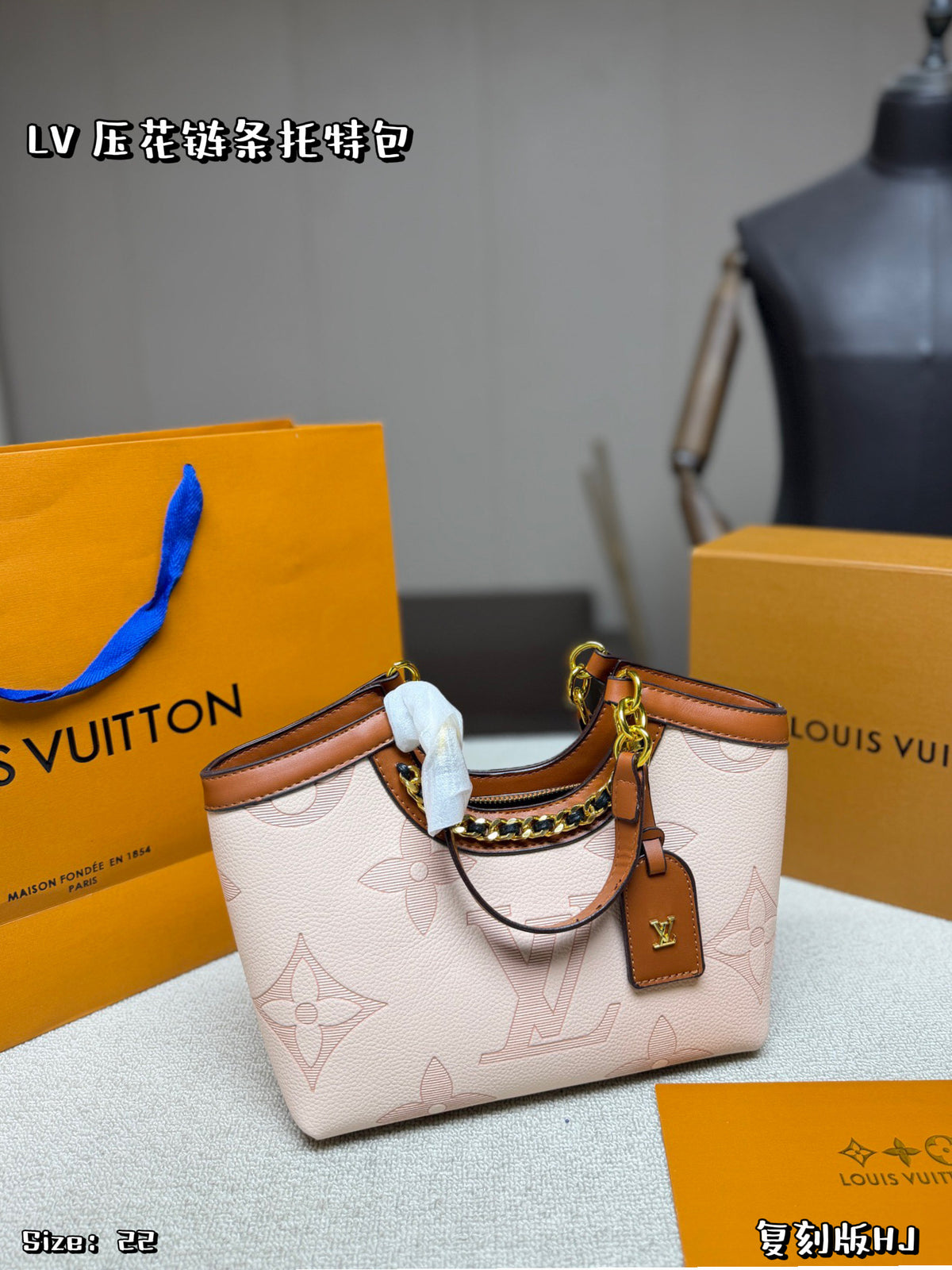 M23698|LV OnTheGo East West