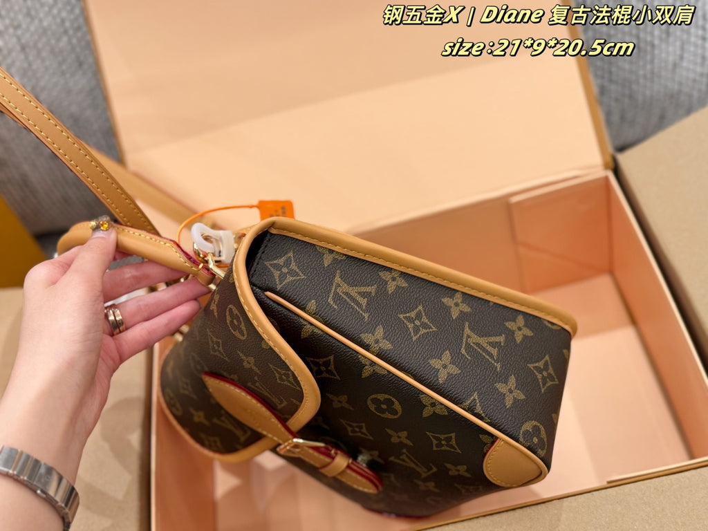 M29766|LV Diane Backpack PM