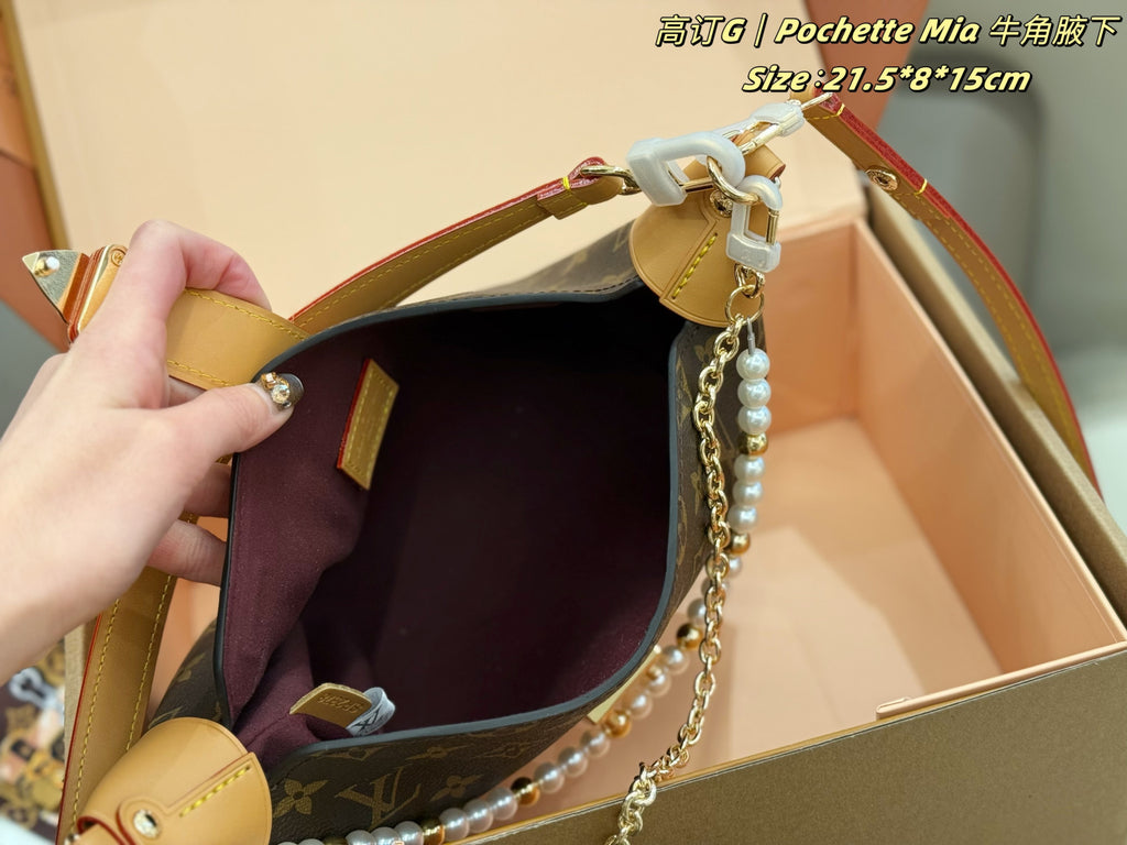 M26191|LV Pochette Mia