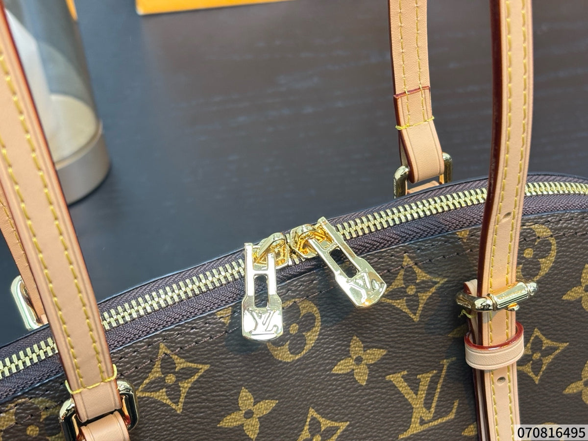 M28953|LV Squire East West