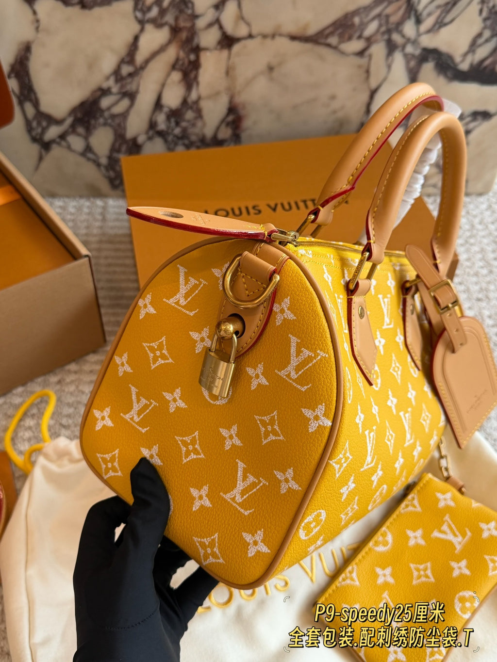 M24426|LV Speedy P9 Bandoulière