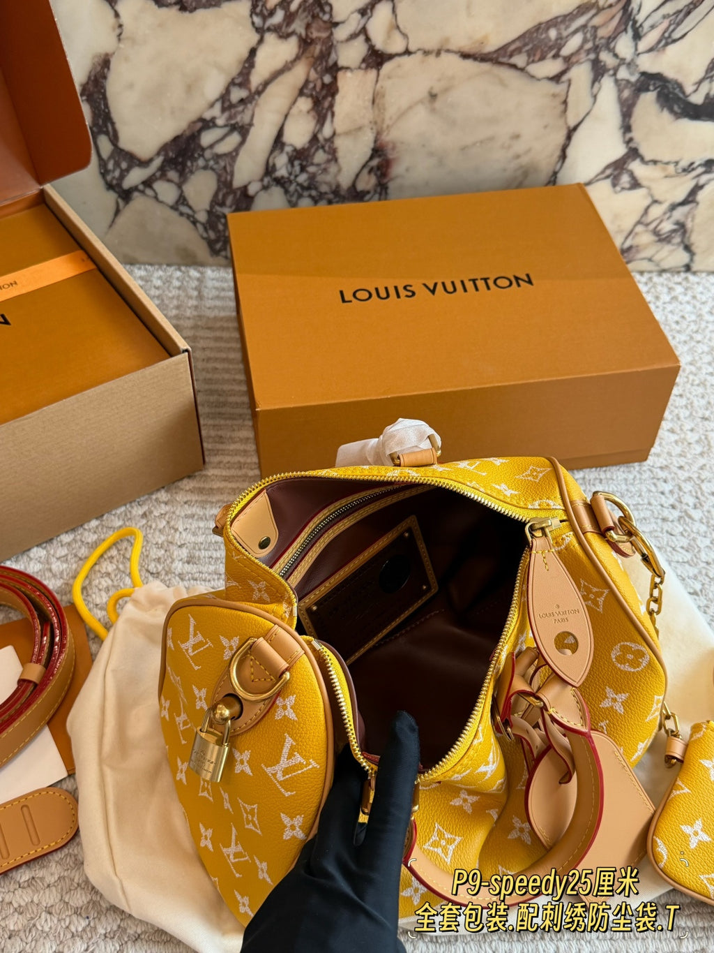 M24426|LV Speedy P9 Bandoulière