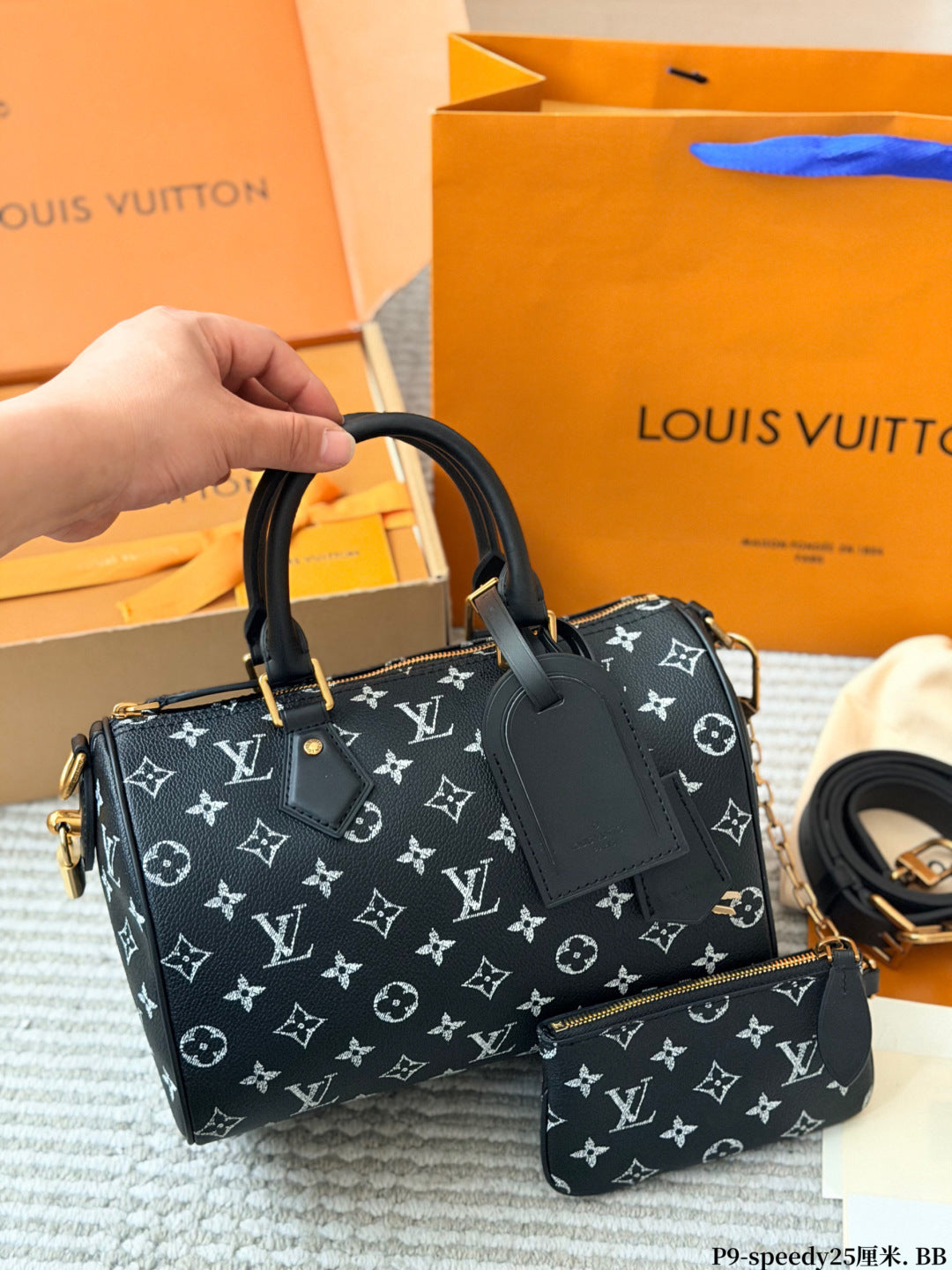 M26486|LV Speedy P9 Bandoulière