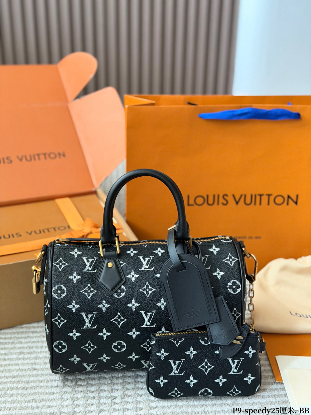 M26486|LV Speedy P9 Bandoulière