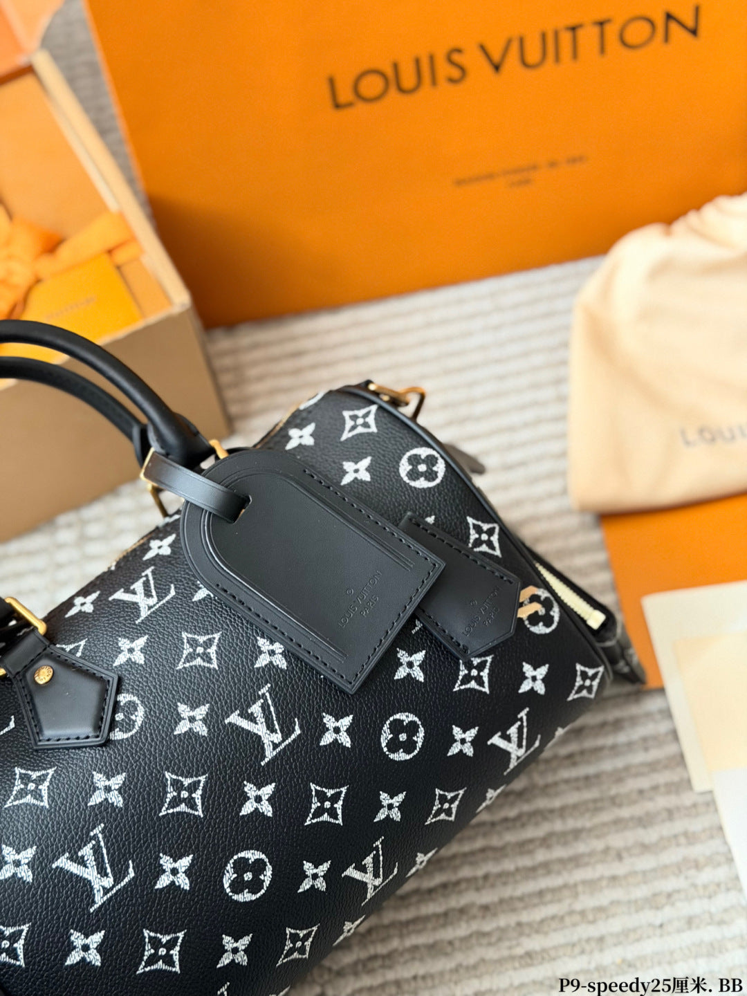 M26486|LV Speedy P9 Bandoulière