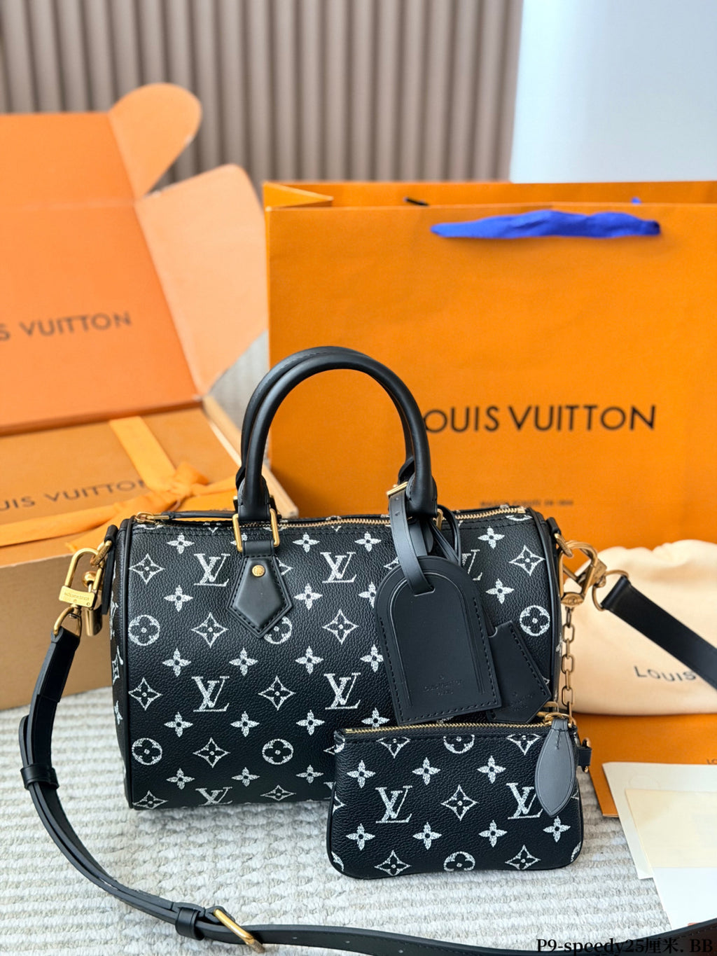 M26486|LV Speedy P9 Bandoulière