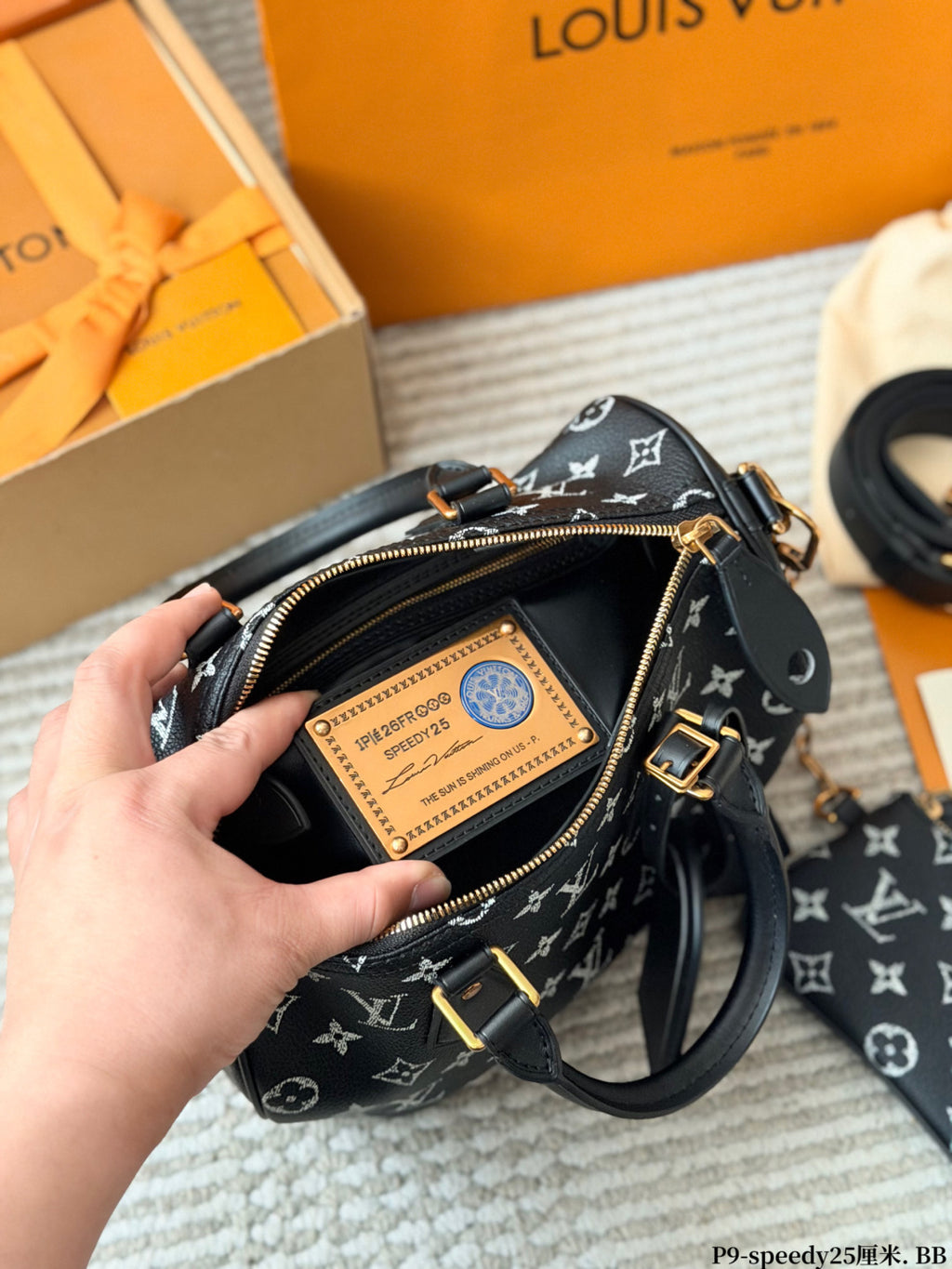 M26486|LV Speedy P9 Bandoulière