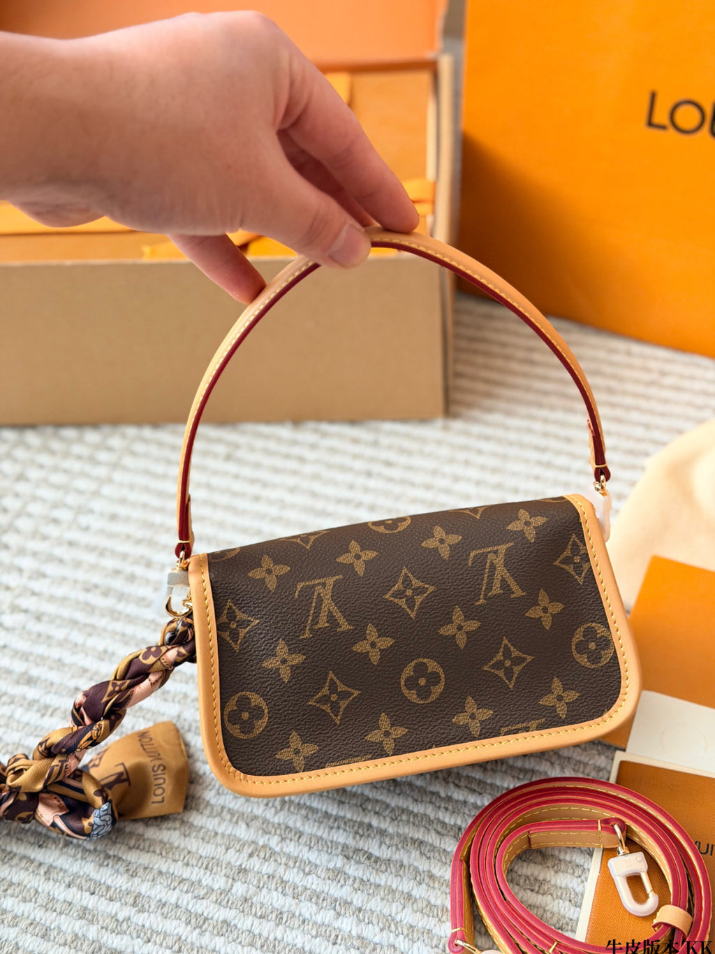 M83298|LV Nano Diane