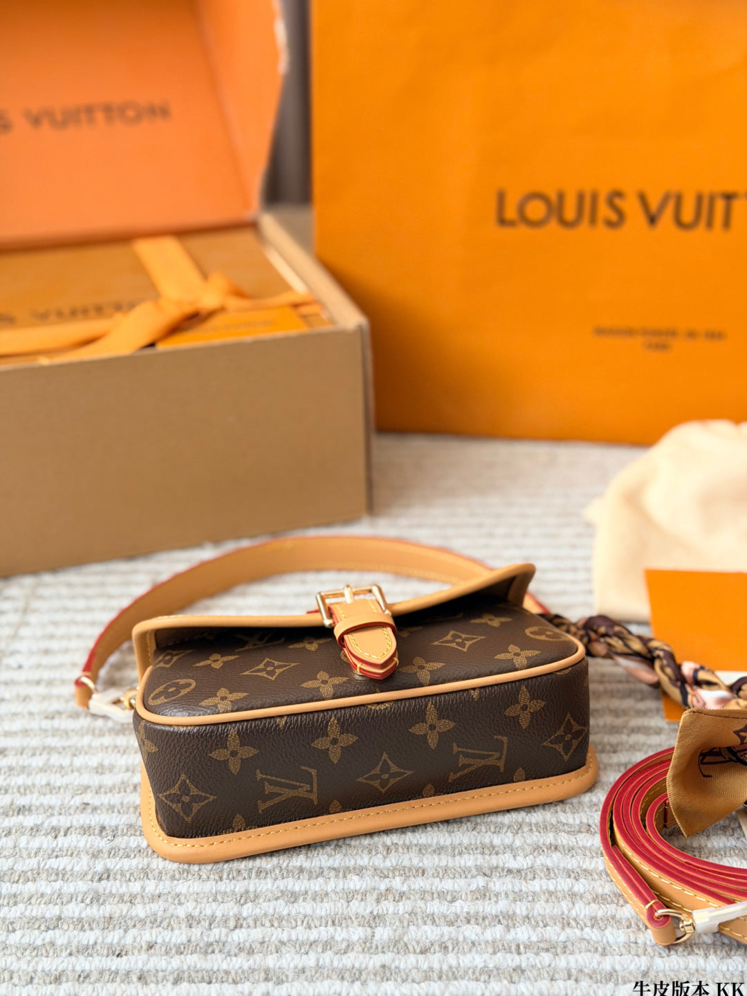 M83298|LV Nano Diane