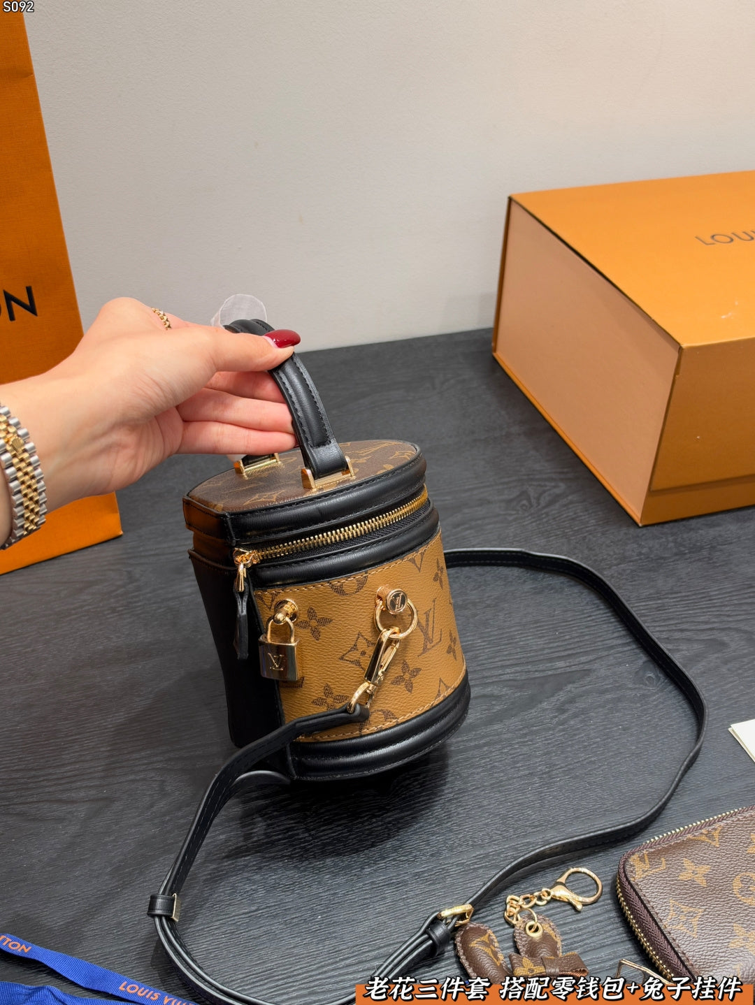 M43986|LV Cannes