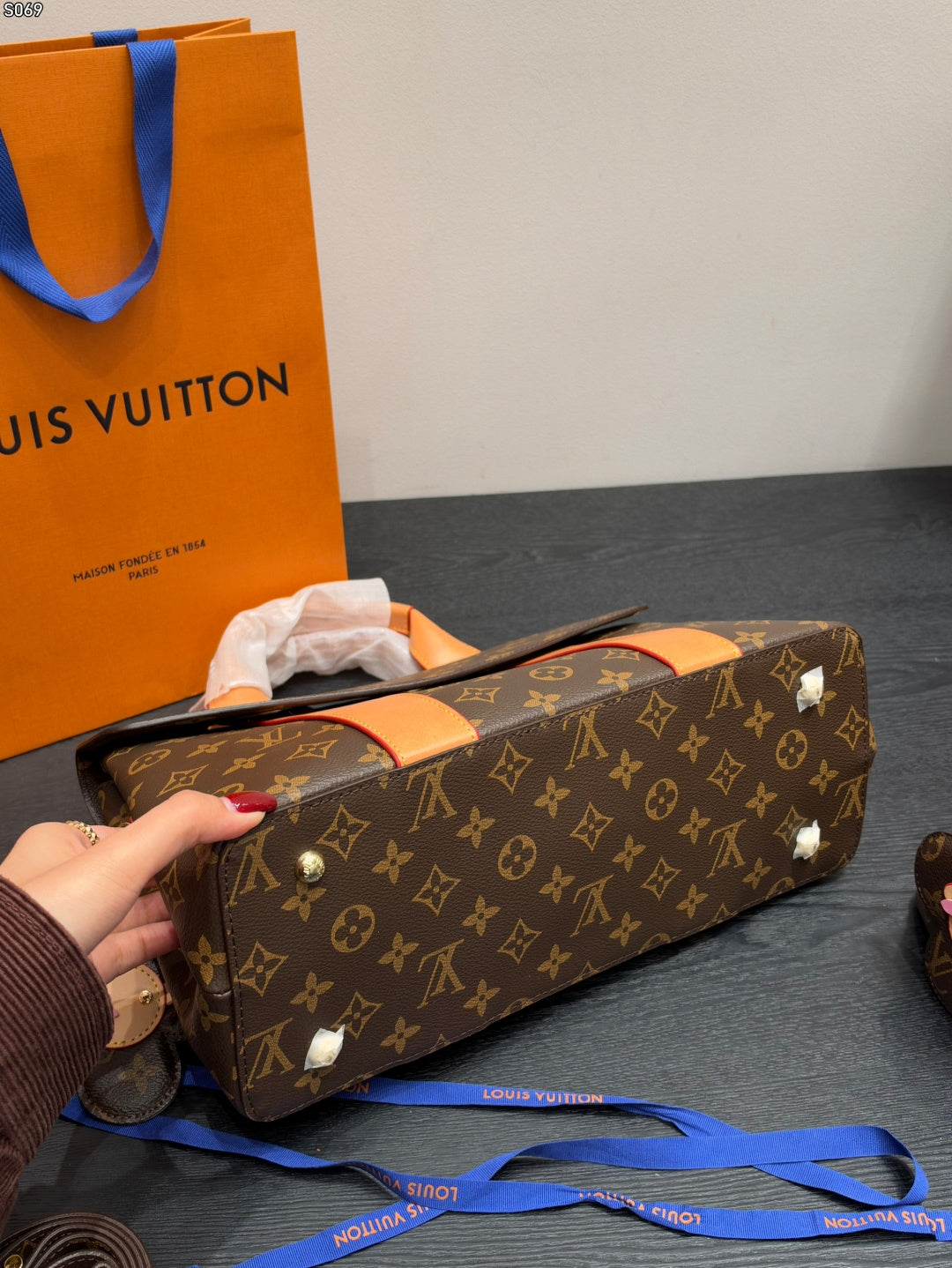 M44258|LV Cluny MM